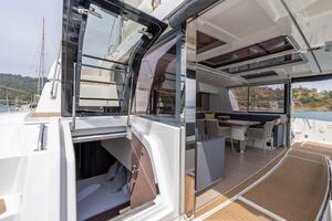 Bali 4.8  cabin access