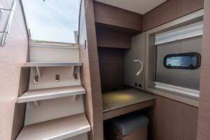 Catamaran Bali 4.8 cabin stairs