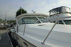 2001 Tiara Yachts 3800 Express thumbnail 11
