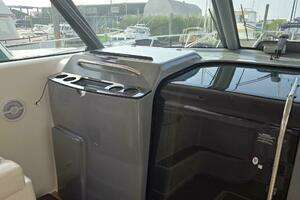 2001 Tiara Yachts 3800 Express thumbnail 26