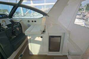 2001 Tiara Yachts 3800 Express thumbnail 27