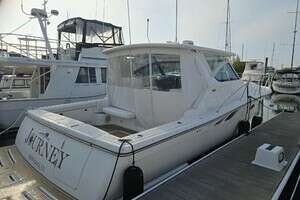 2001 Tiara Yachts 3800 Express thumbnail 21