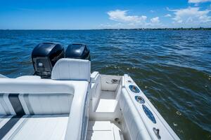 32ft Intrepid Yacht For Sale