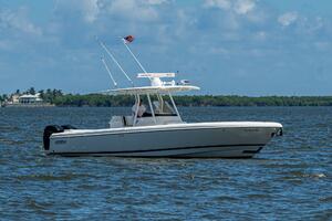 32ft Intrepid Yacht For Sale
