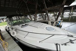 Low Fuss 33ft Maxum Yacht For Sale