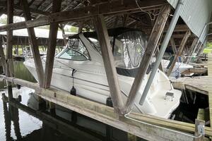 Low Fuss 33ft Maxum Yacht For Sale