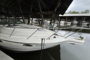 Low Fuss 33ft Maxum Yacht For Sale