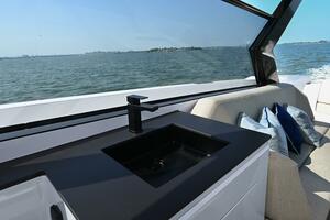 TAKE IT EASY V 58ft Vanquish Yachts Yacht For Sale