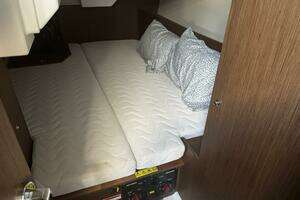 2023 Beneteau Oceanis 38.1 thumbnail 46