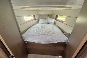 2023 Beneteau Oceanis 38.1 thumbnail 16