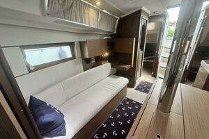 2023 Beneteau Oceanis 38.1 thumbnail 17