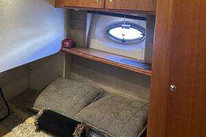 2002 Silverton 42 Convertible thumbnail 37