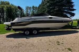 24ft Sea Ray Yacht For Sale