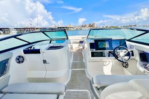 35ft Sea Ray Yacht For Sale