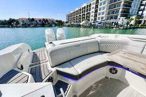 35ft Sea Ray Yacht For Sale