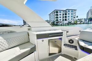 35ft Sea Ray Yacht For Sale