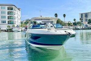  2024 Sea Ray SLX 350 Outboard Yacht For Sale in Clearwater FL