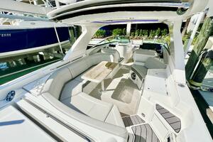 35ft Sea Ray Yacht For Sale