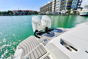 35ft Sea Ray Yacht For Sale
