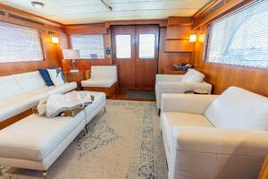 Salon Facing Aft