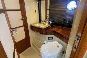 2014 Azimut Magellano 50 thumbnail 23