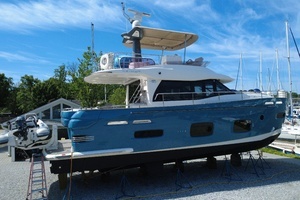 2014 Azimut Magellano 50 thumbnail 7