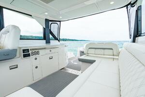 DA BETTER BOAT 36ft Regal Yacht For Sale
