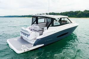 DA BETTER BOAT 36ft Regal Yacht For Sale