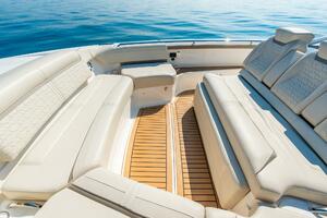 48FT (14.63M) TIARA SPORT