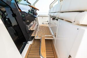 48FT (14.63M) TIARA SPORT