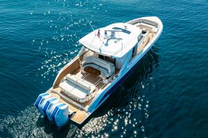 48FT (14.63M) TIARA SPORT