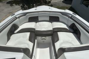 25ft Monterey Yacht For Sale