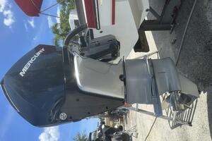 25ft Monterey Yacht For Sale