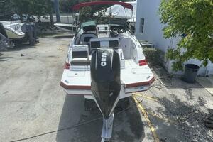 25ft Monterey Yacht For Sale