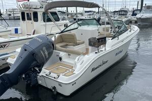 23ft NauticStar Yacht For Sale