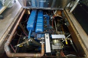 37ft Custom Yacht For Sale