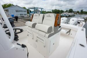 2026 Regulator 31 LR 07
