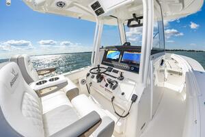 31RegulatorHull403108