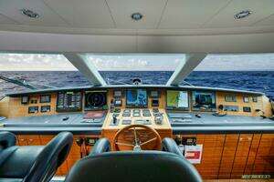 2012 Horizon P110 Tri-Deck thumbnail 29