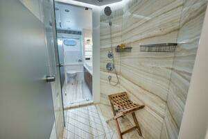 2012 Horizon P110 Tri-Deck thumbnail 20