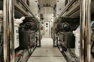 2012 Horizon P110 Tri-Deck thumbnail 43