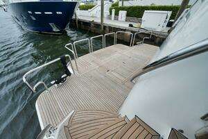 2012 Horizon P110 Tri-Deck thumbnail 46