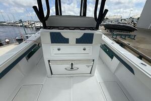 33ft Front Runner Yacht For Sale