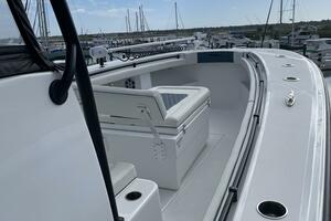 33ft Front Runner Yacht For Sale