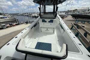 33ft Front Runner Yacht For Sale
