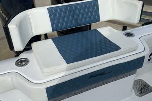 33ft Front Runner Yacht For Sale