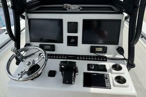 33ft Front Runner Yacht For Sale