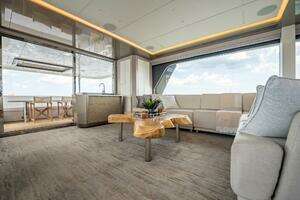 2021 Ocean Alexander 27 Explorer thumbnail 7