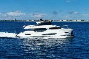 2021 Ocean Alexander 27 Explorer thumbnail 1