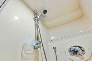 2006 Lazzara Yachts 84 Skylounge thumbnail 73